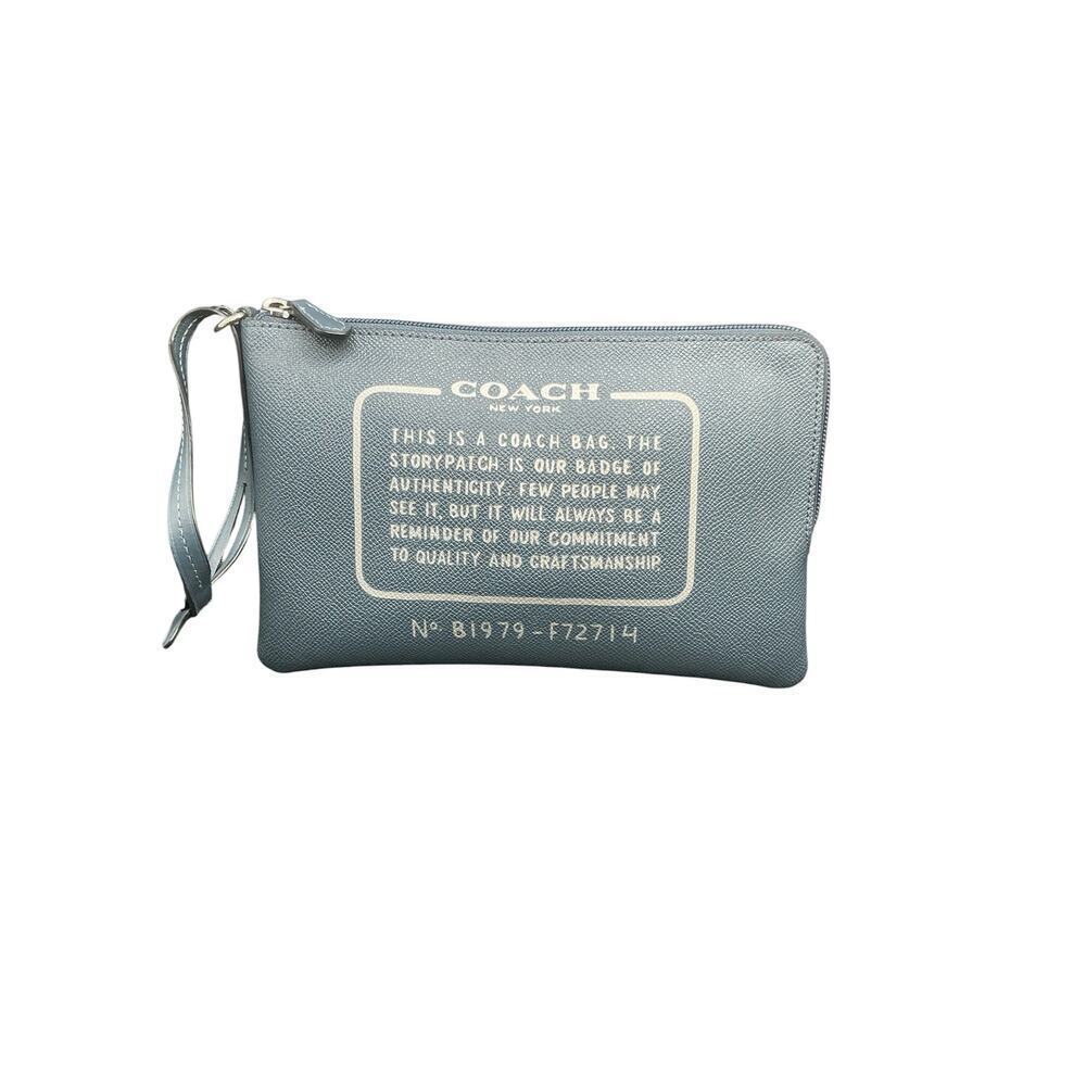 EUC Coach Storypatch Wristlet In Blue Color